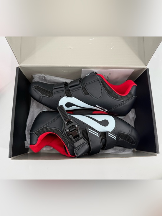 Peloton Shoes - Peloton Cycling Shoes 40 / 9